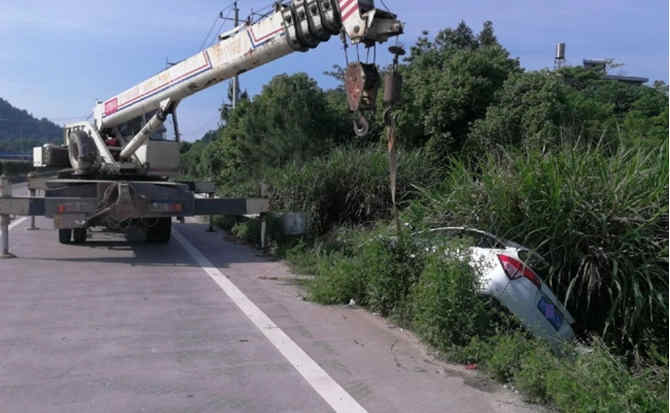 江南区重载吊车救援